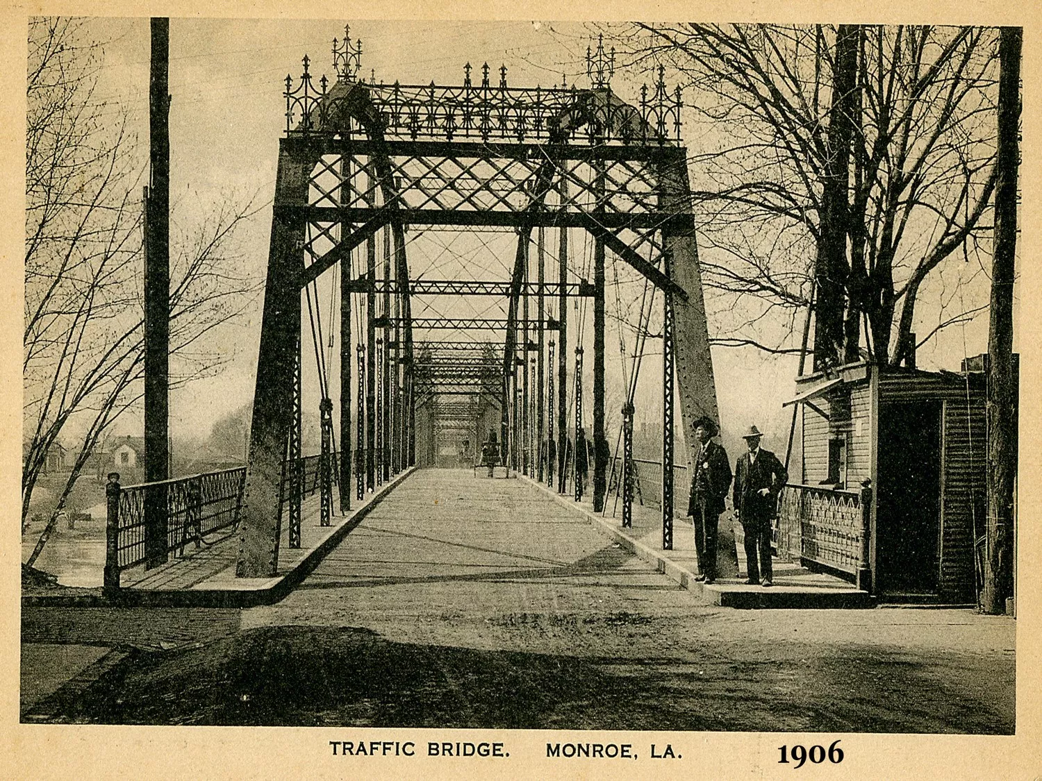 Postcard image of the Endom Bridge with the title Traffic Bridge 1906